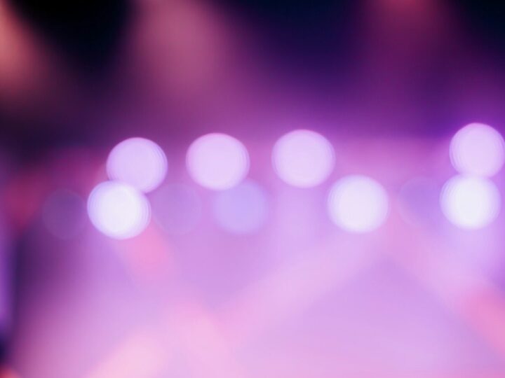 white and pink light bokeh
